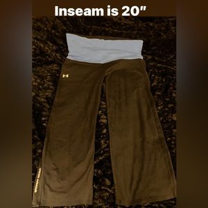 Under Armour All Season Gear Yoga Athletic Leggings Pedal Pushers